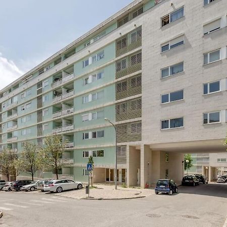 Spacious 3-Bedroom Condo In ลิสบอน ภายนอก รูปภาพ