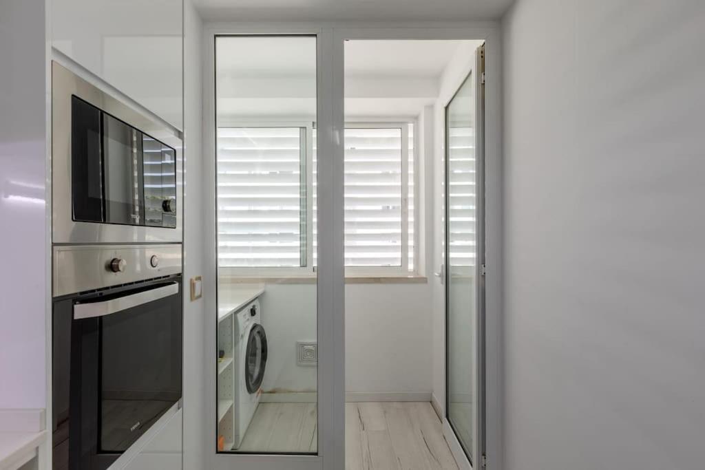 Spacious 3-Bedroom Condo In ลิสบอน ภายนอก รูปภาพ